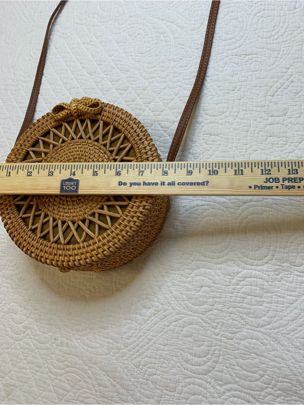 Versona Starburst Round Handcrafted Rattan Crossbody Bag  with Bow Shaped Clasp - Picture 12 of 13